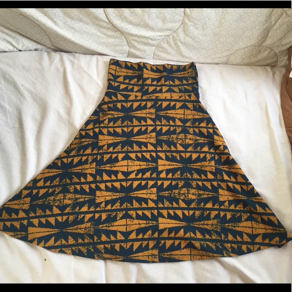 LulaRoe Azure skirt NWOT